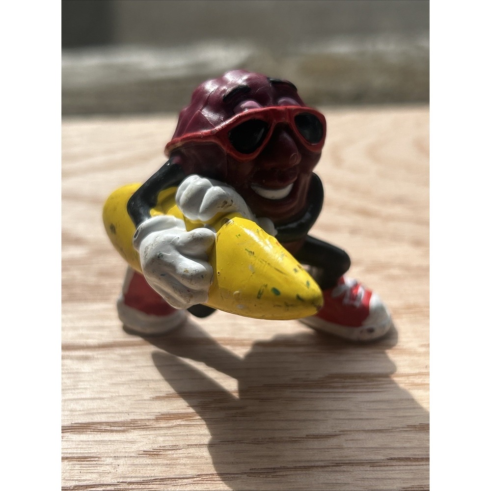 Vtg 80s California Raisins Surfing Figure - 1988 Surf Beach Applause Calrab Toy